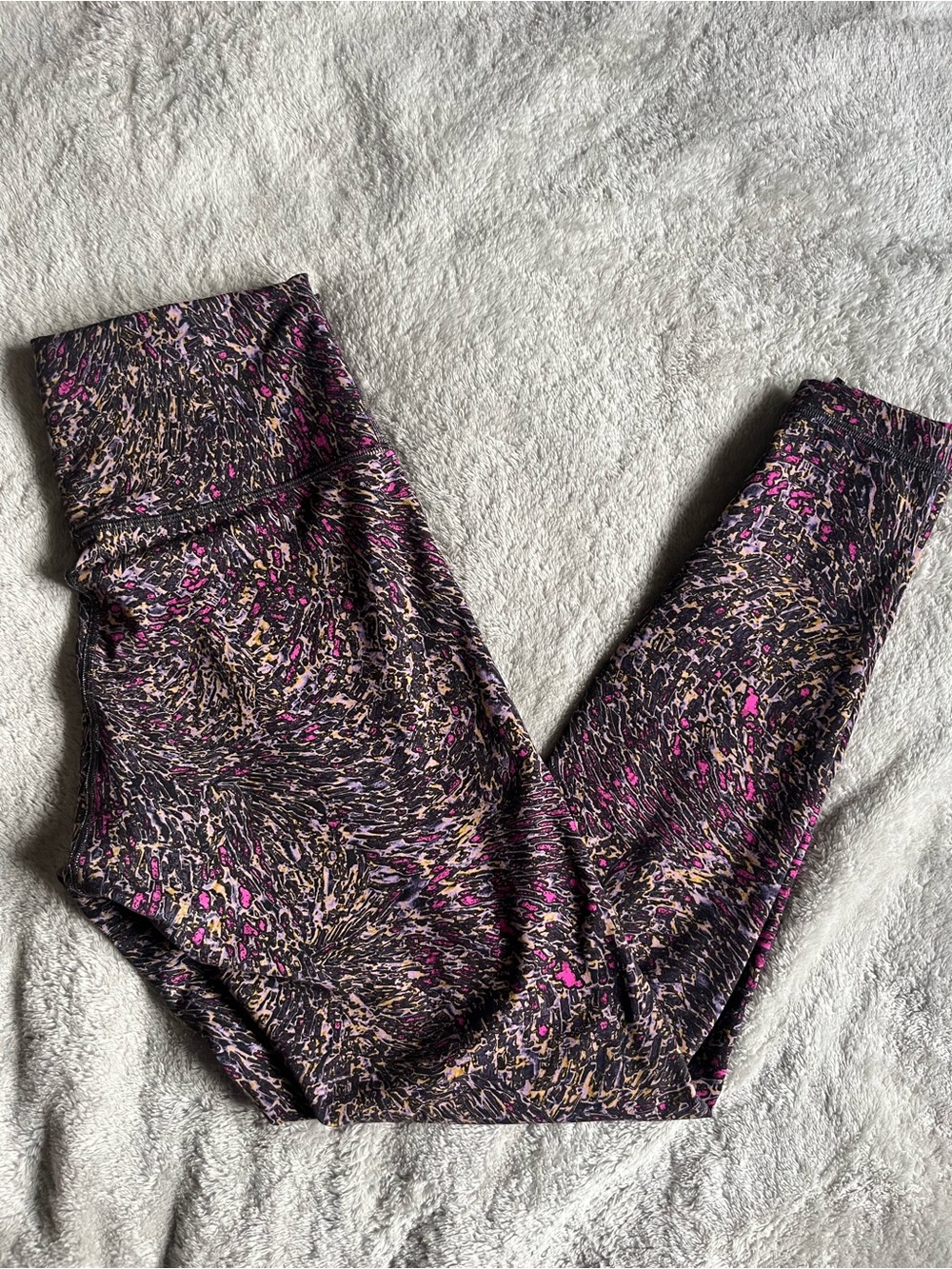 Lululemon Wunder Train High-Rise Tight 28" size 10 in Topography Multi